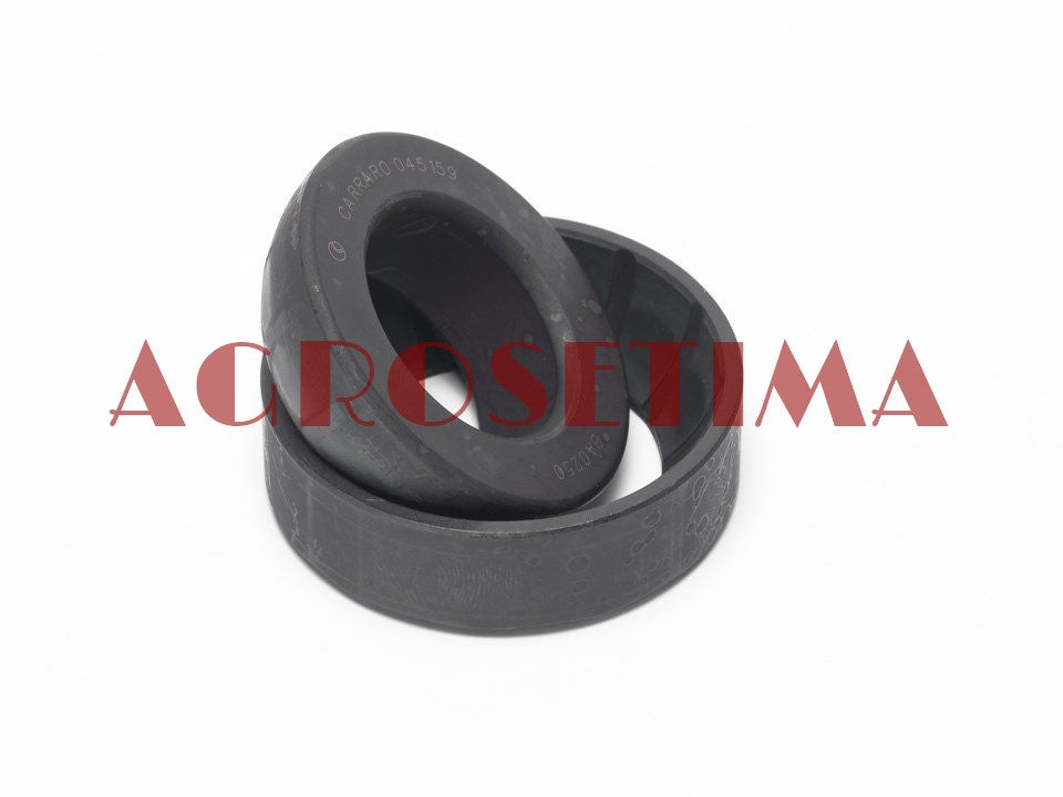 Bucsa pivot inferior pentru tractor Massey Ferguson MF3640